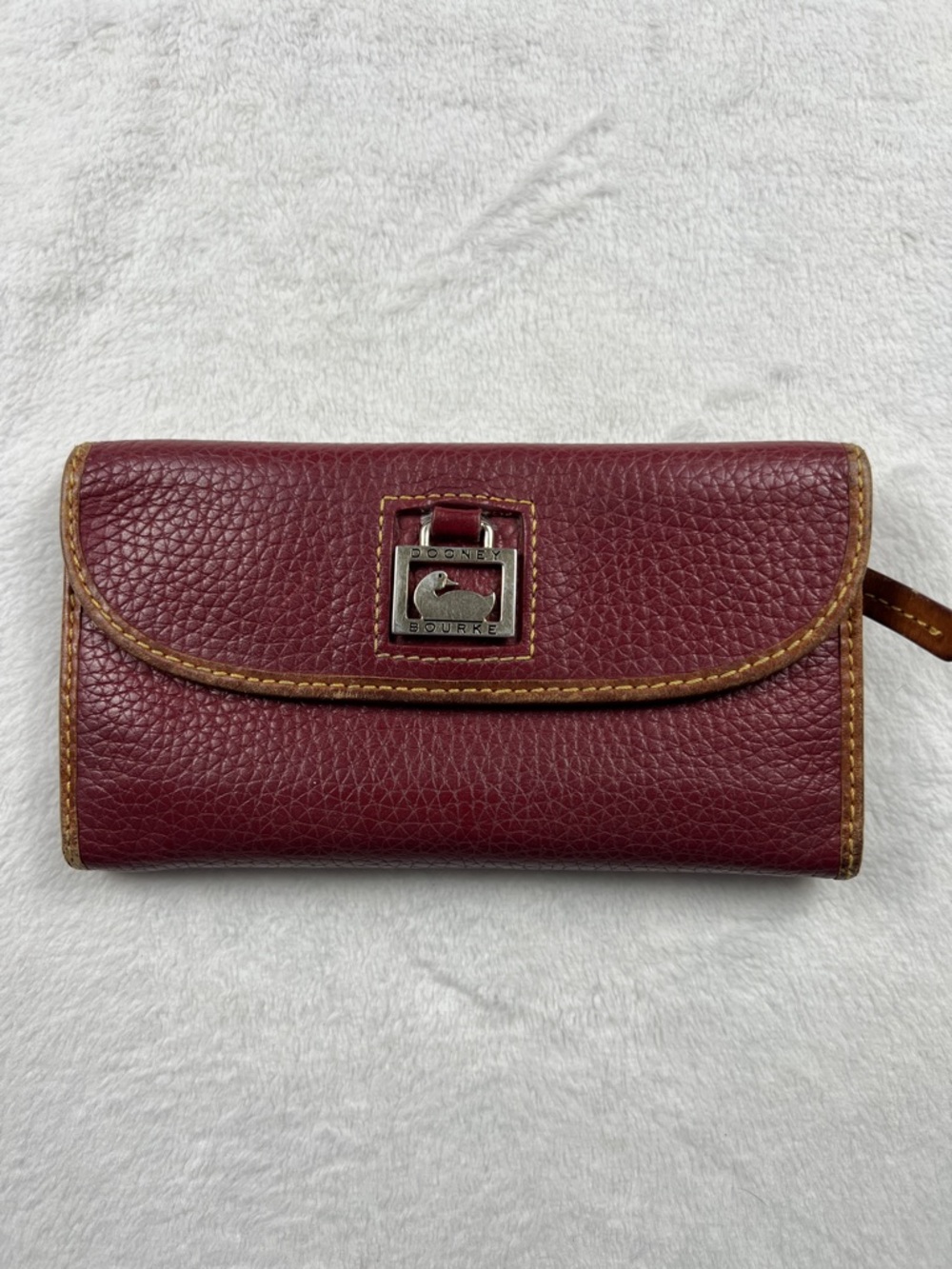 Dooney & Bourke Pebble Grain Continental Clutch Wallet